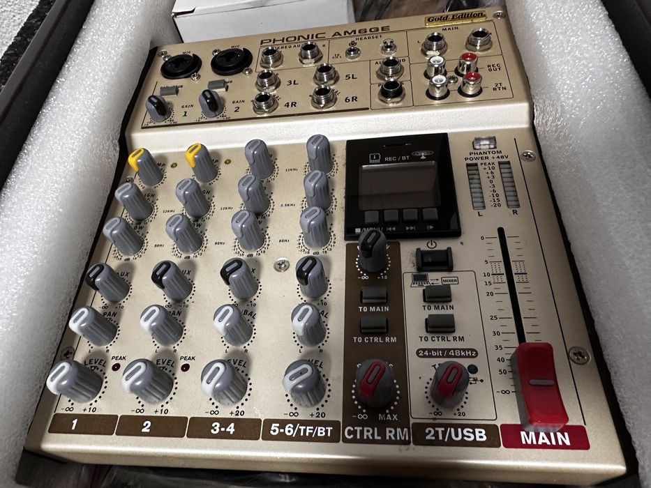 Mixer Phonic AM6GE