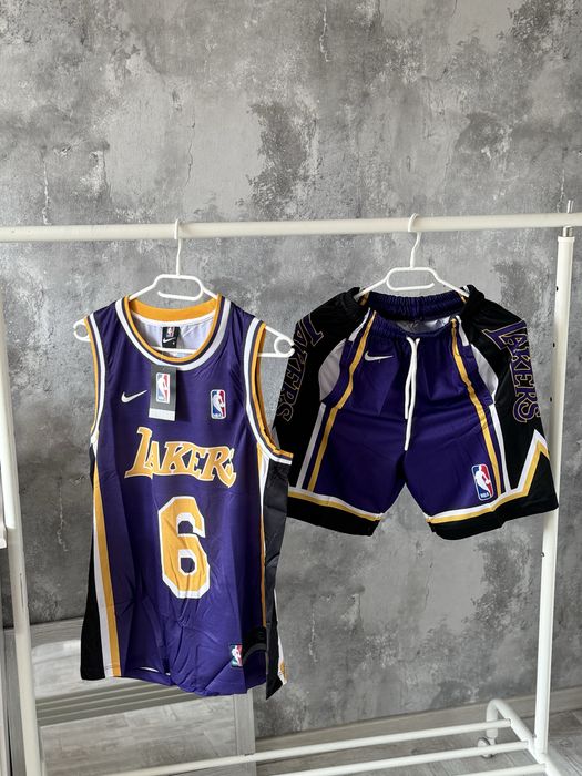Compleu baschet Lakers Bulls Jordan mov
