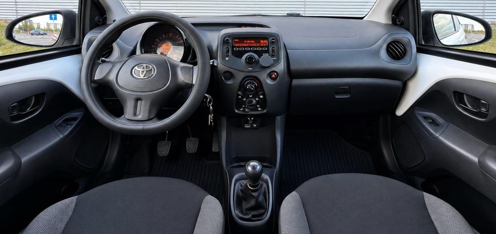 TOYOTA Aygo 2017 — imagine 3