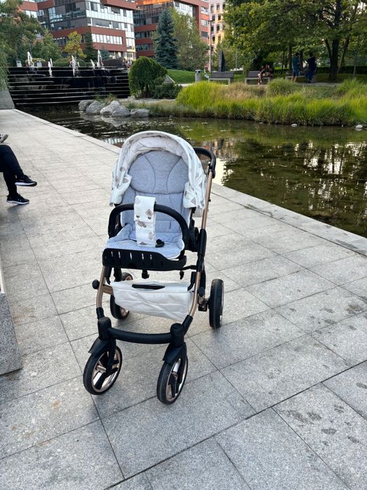 Бебешка количка Junama