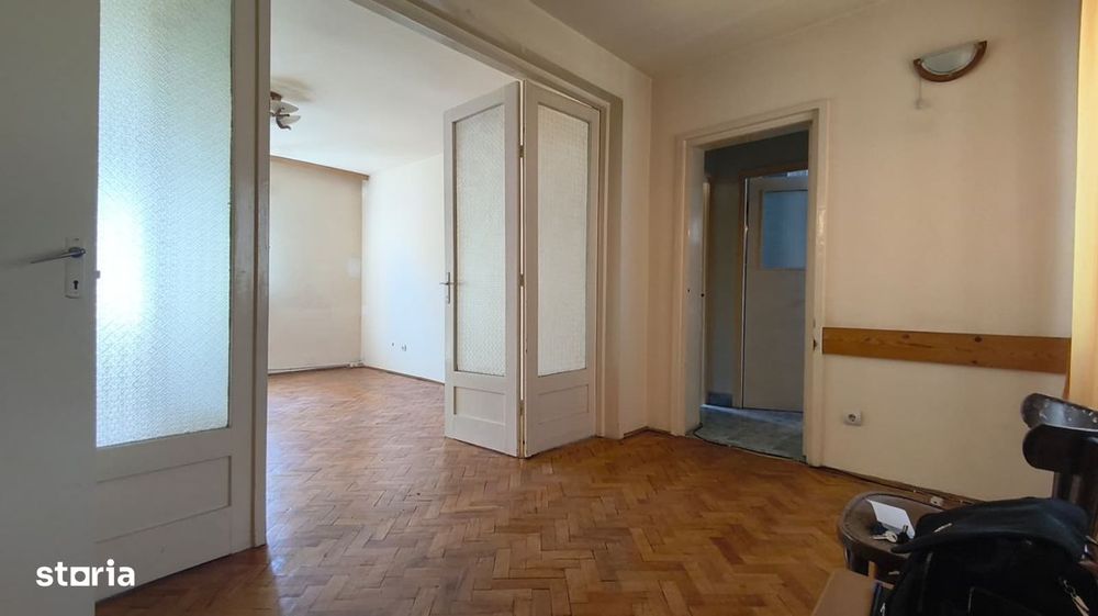 Apartament 4 camere in Deva, zona Piata Centrala
