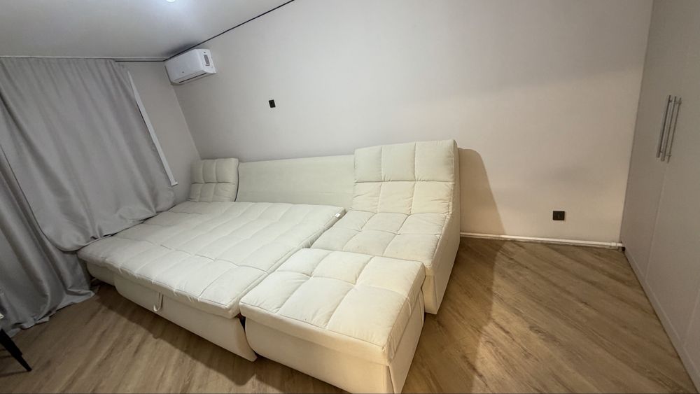 Продам диван , двухспальную кровать