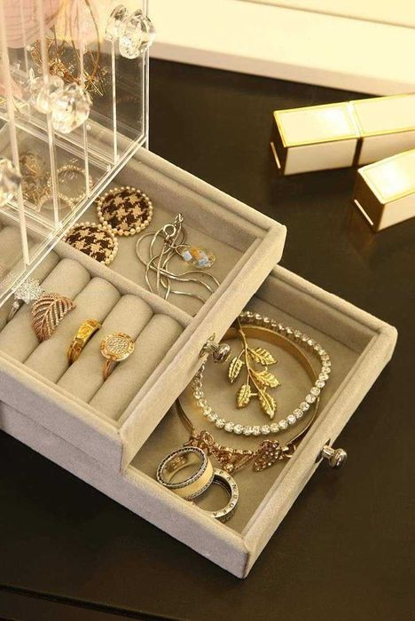 Organizator bijuterii elegant cu sertare si suport de expunere catifea