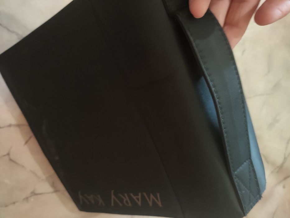 Продам косметичку несессер