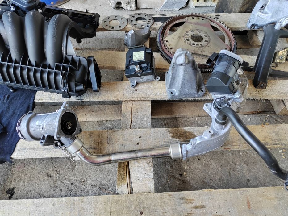 На части Mercedes C-class W203 2.2 CDI ,турбо, скорости, картер