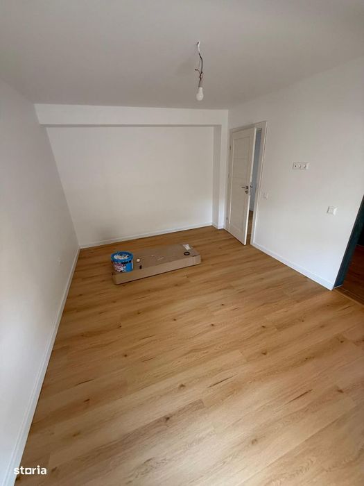 Apartament de 4 camere in vila