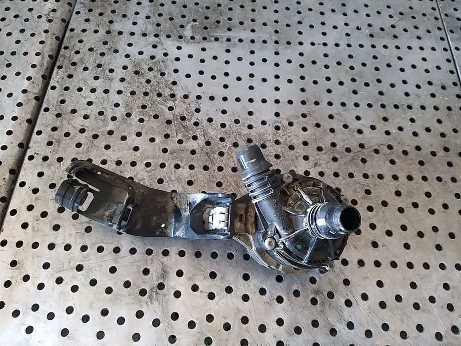 Pompa electrica auxiliara apa 3.0 d bmw seria 7 g11 683492302