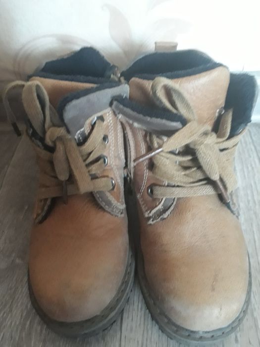 Продам ботинки детские