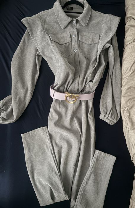 O’la Voga salopeta umeri buretati,