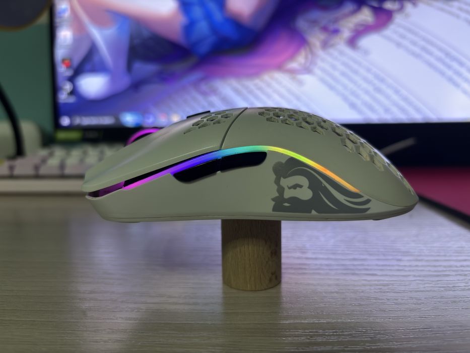 Б/У Игровая мышь Glorious Model O Wireless White