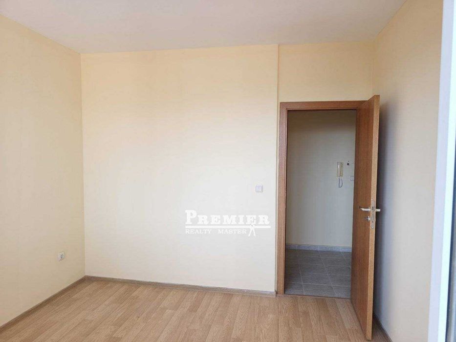 Продава се Двустаен апартамент в Бяла - 63 кв.м за 1112 €/кв.м - Снимка #2