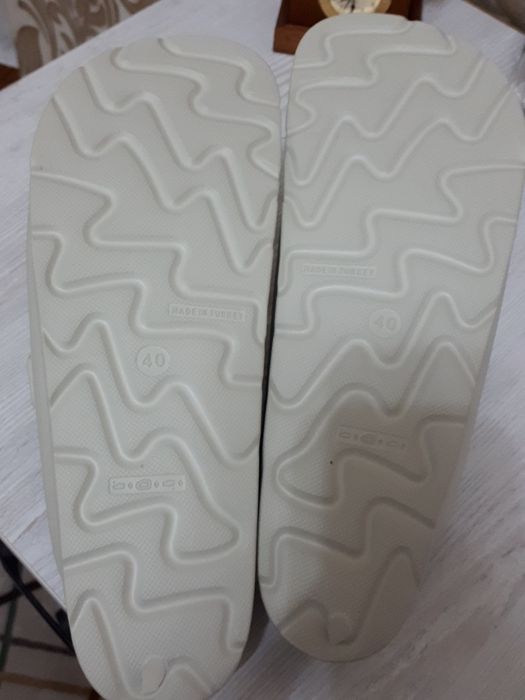 Новые с биркой резиновые сандали от Турецкого  бренда Ideal Shoes 40 р