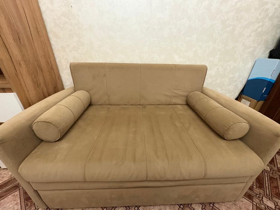 Диван-раскладушка, шкаф