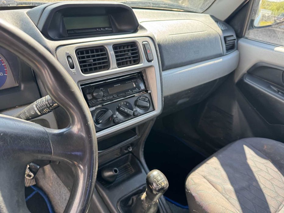 Dezmembrari Dezmembrez Piese piesa Dez auto Mitsubishi Pajero Pinin 1,8 GDI an 2000