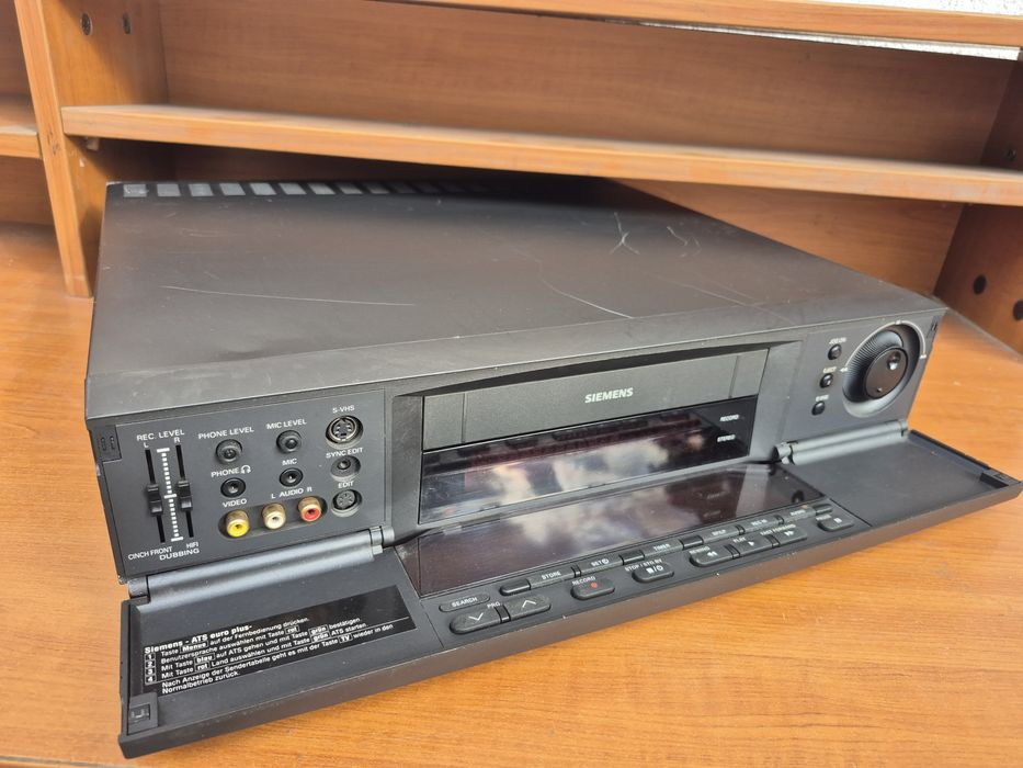 Vând Video recorder S VHS Marca Siemens model FM-739V6,made in Germany