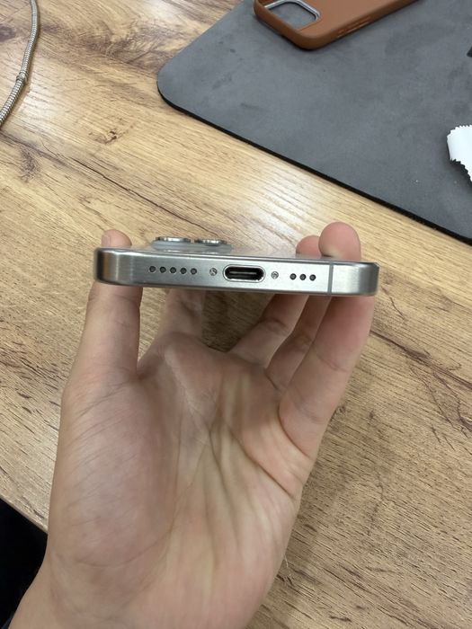 Iphone 15 pro 256gb емкость 83