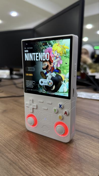 Портативная игровая консоль R36 Ultra