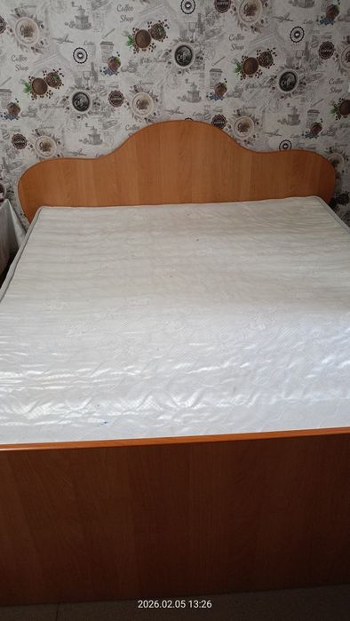 Кровать двухспальная