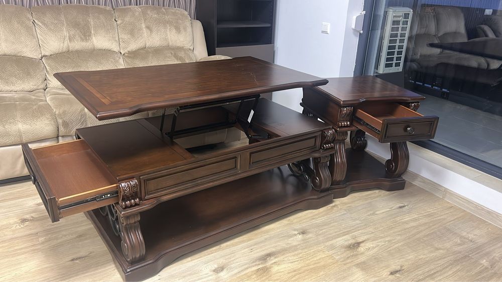 Doua piese Ashley masa cafea vitange