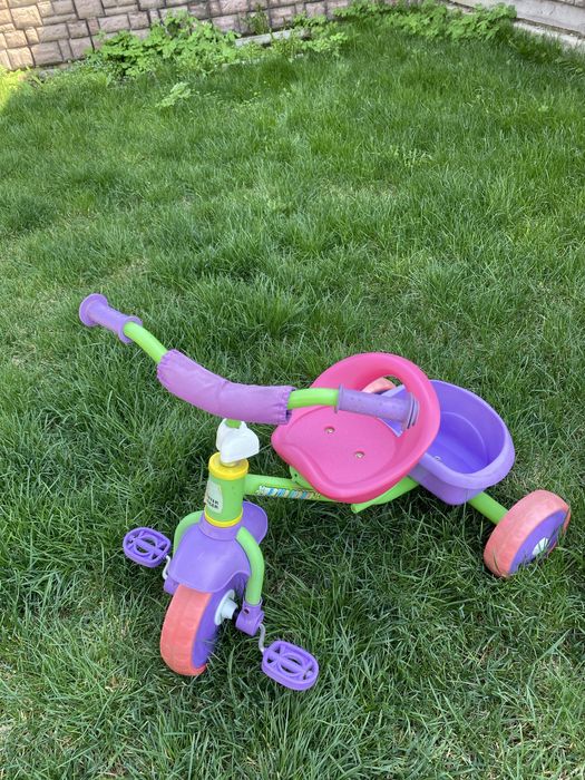 Велосипед трехколесный.