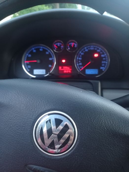 VOLKSWAGEN Passat 2001 — imagine 3