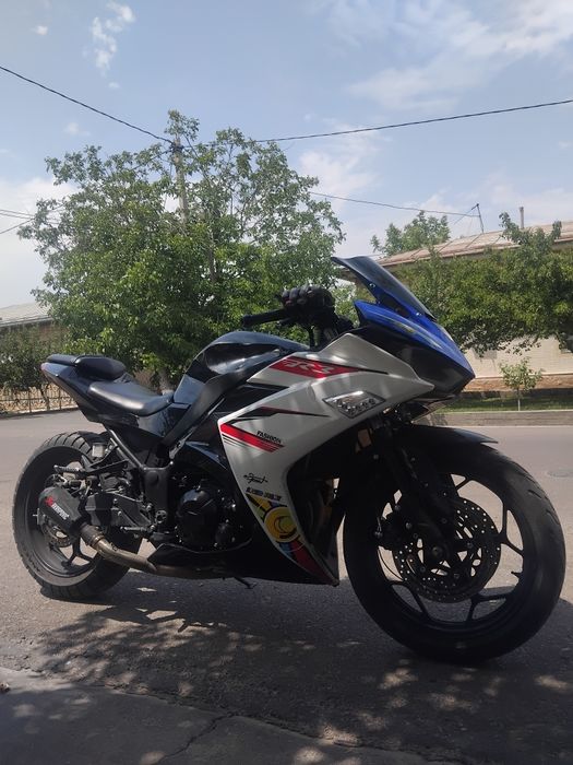 Yamaha R3 срочноооо