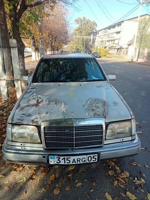 Mercedes-Benz w124 E260