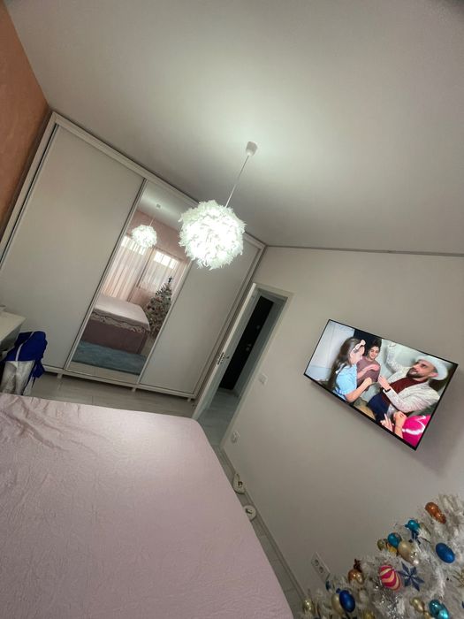 Închiriez apartament 3 camere,bloc nou,Rm.Vâlcea,Strada Ostroveni