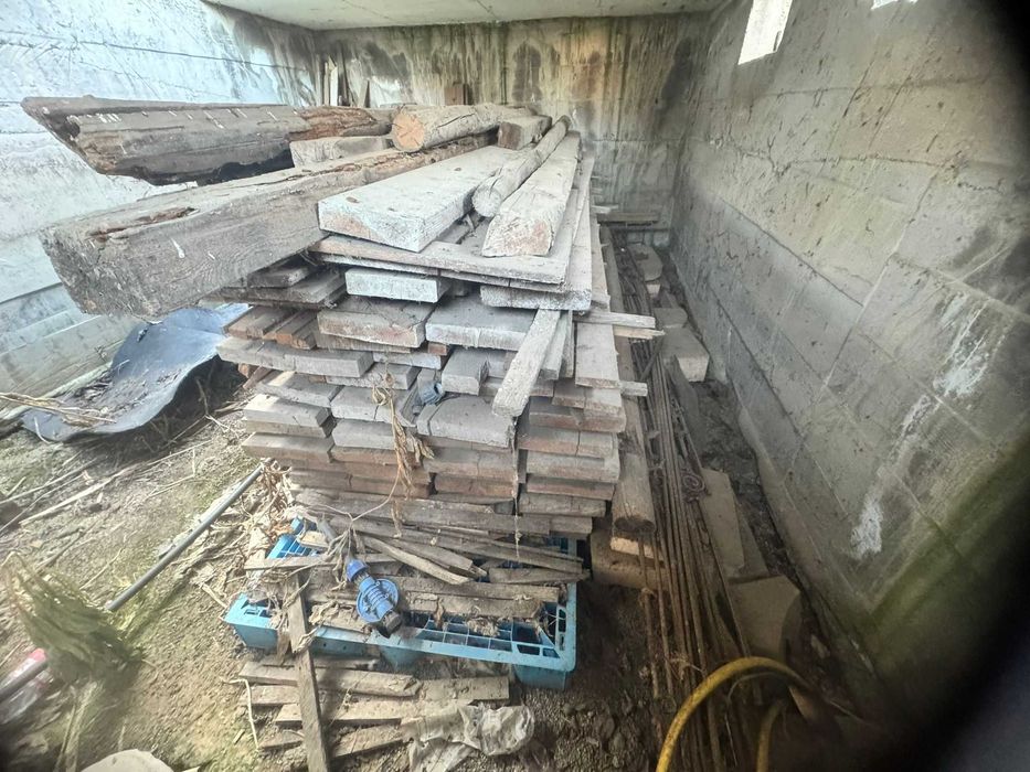 Dulapi si scandura pentru cofraj.