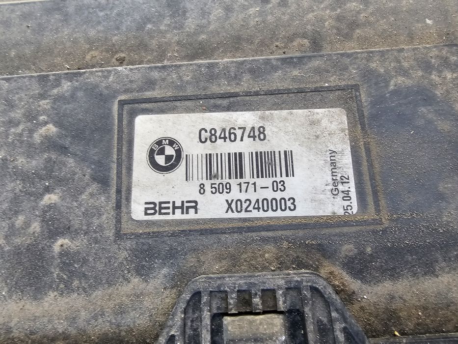 Радиатор с перка радиатори бмв f10 f11 ф10 ф11 520д 525д