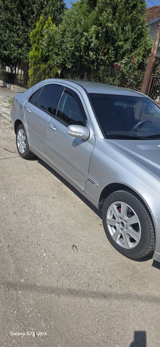 Мерцедес-Бенц W203 C180