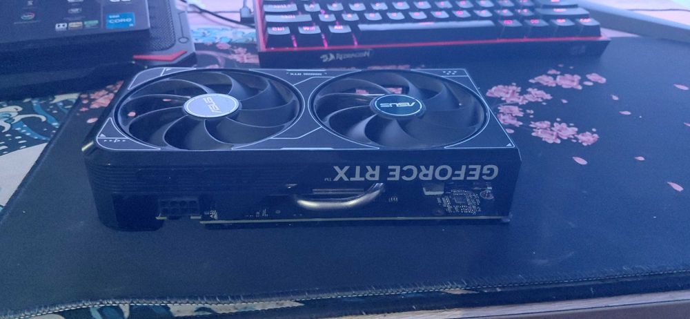 ASUS GeForce RTX 4060 8GB – Placă video – Netestată