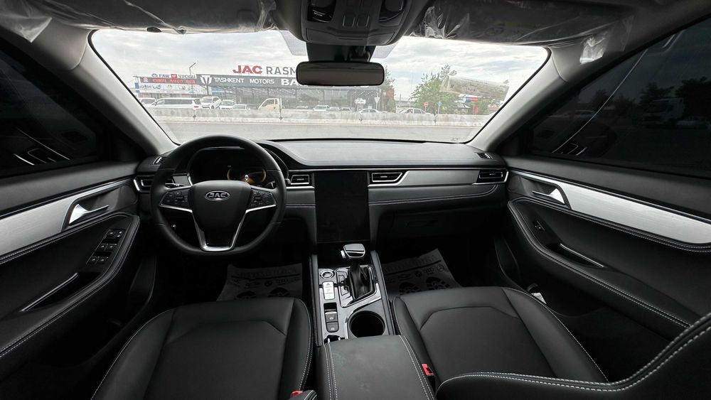 Jac J7 avtomobilini katta cegirmada sovgalar bn xarid qiliwga wowilng