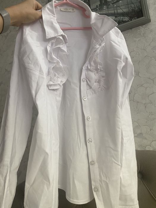 Рубашка для девочек в отличном состоянии