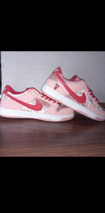 Nike SB Dunk Low Pro “StrangeLove Skateboards”