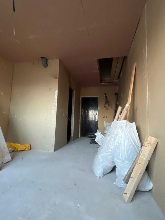 Vând apartament cu 2 camere