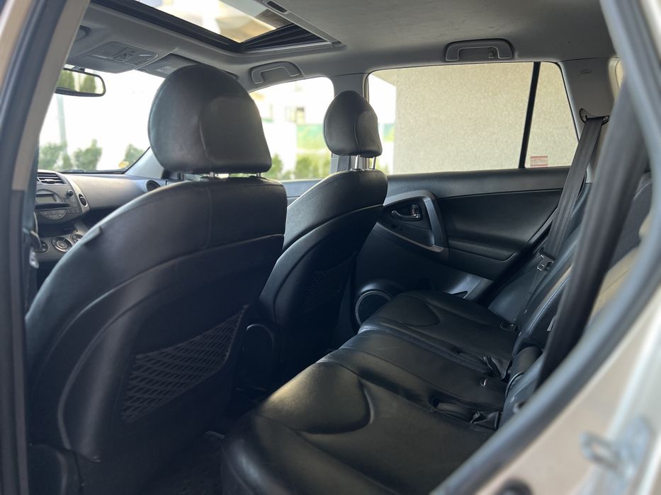 Toyota RAV4 2.2 D-4D • Unic Proprietar • Cumpărată din Ro •