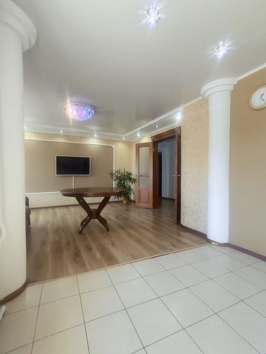 Продам 4х комнатную квартиру
