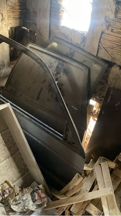 Продам двери Passat b3 Седан