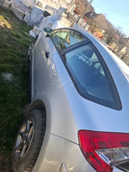 Vând  Mașină  Dizel Automat 2.5 motor