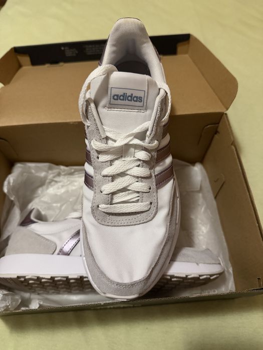 Маратонки ADIDAS