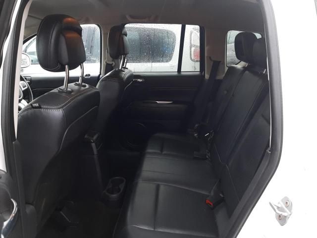 Dezmembrez Jeep Compass 1