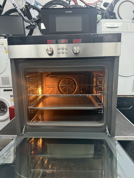 Фурна за вграждане SIEMENS