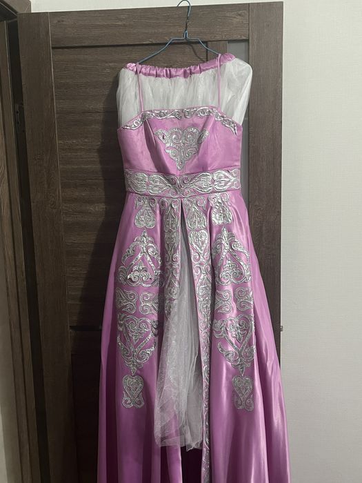 Сдам на прокат казахское платья