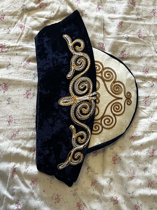 Чапан, шапан 52-54р, срочно