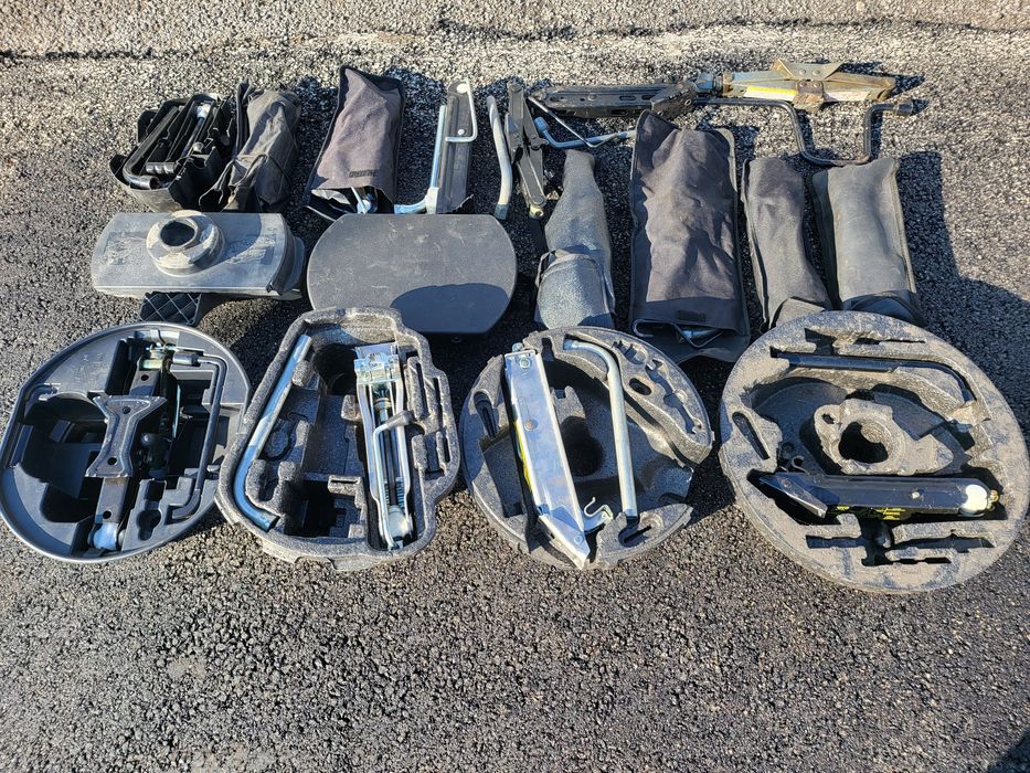 Крик и ключ за гуми