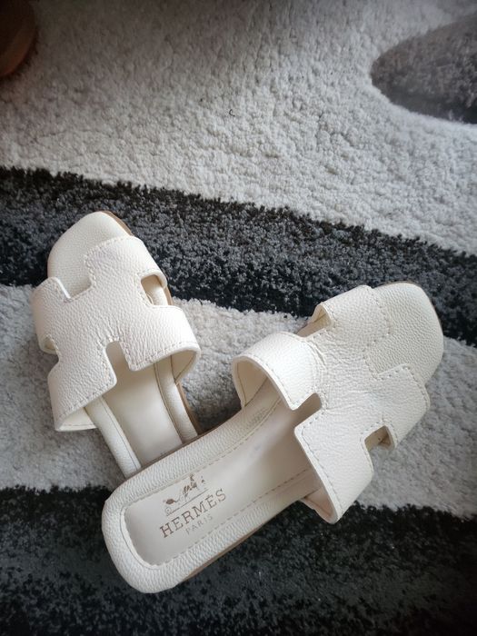 Топ Summer flip-flops