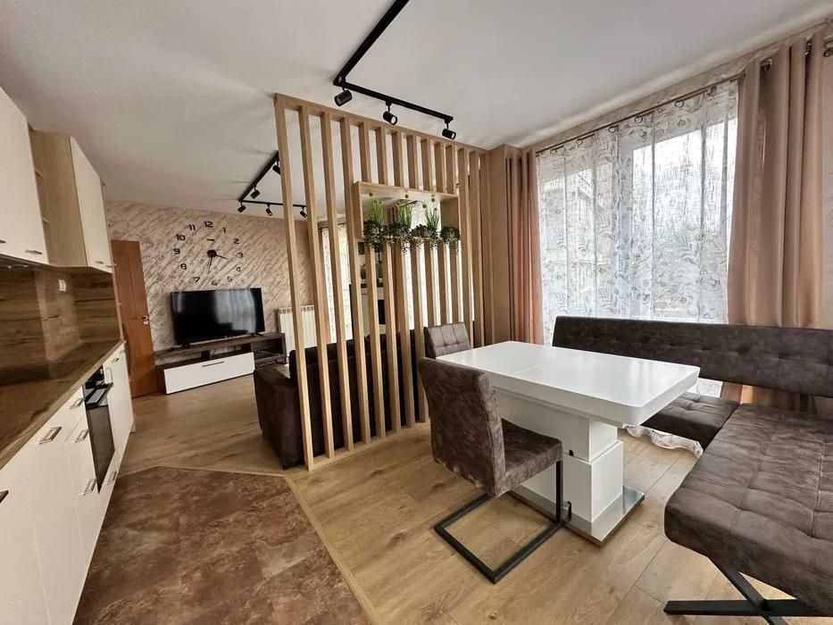 Двустаен апартамент в ж.к. Белите Брези