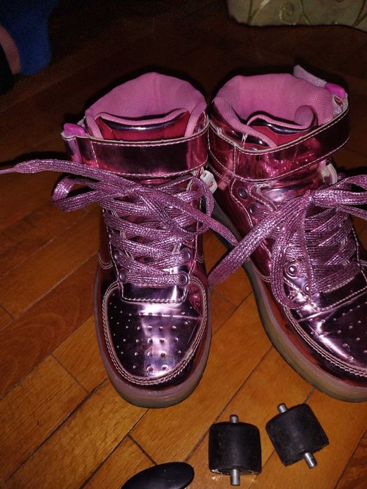 Ghete fete cu role Heelys