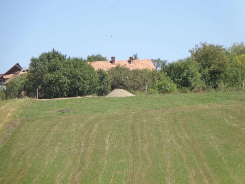 Persoana Fizica schimb teren cu garsoniera
